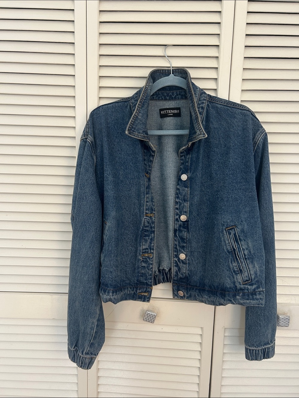 Kittenish Washed Dark Blue Cropped Denim Jacket